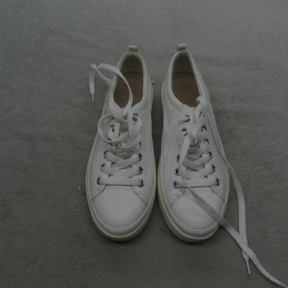 Vionic White Leather Lace-Up Sneakers